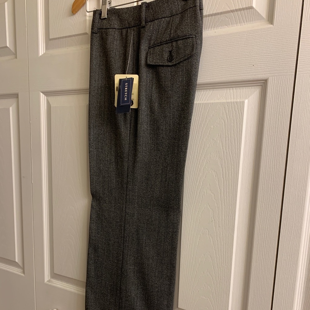 Gray herringbone size 4 Jones New York Slacks